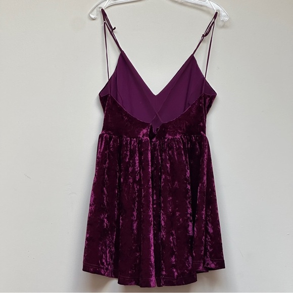 Sam Edelman Velvet Romper Size Large - Burgundy - Picture 6 of 14